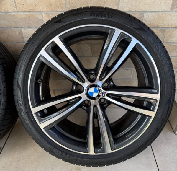 Jeu de roues complet d'origine BMW M442 19"