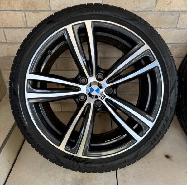 Jeu de roues complet d'origine BMW M442 19"