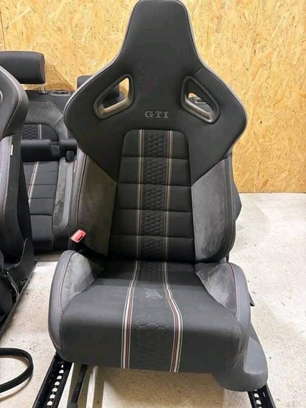 Sièges Sport GTI – État Comme Neuf