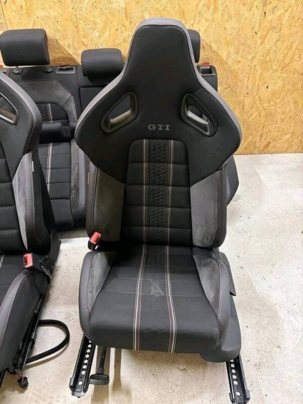 Sièges Sport GTI – État Comme Neuf