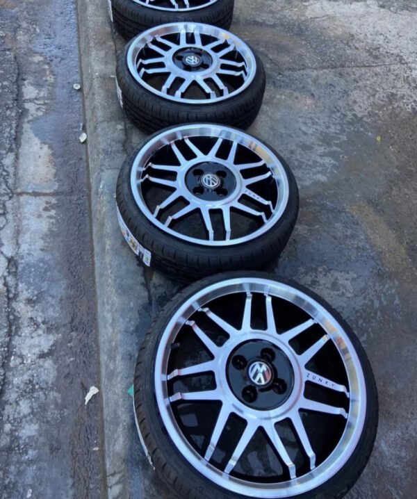 Zunky Snowflake 17” Neuve – Prêtes à Monter