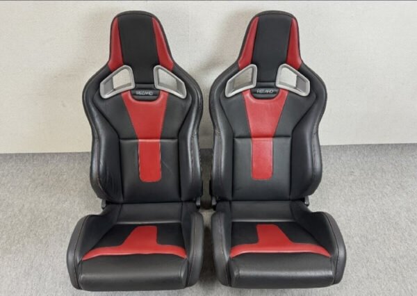 Recaro Sport Seats – Noir