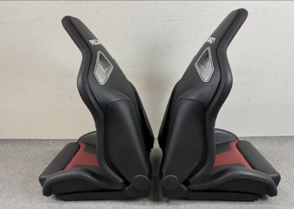 Recaro Sport Seats – Noir